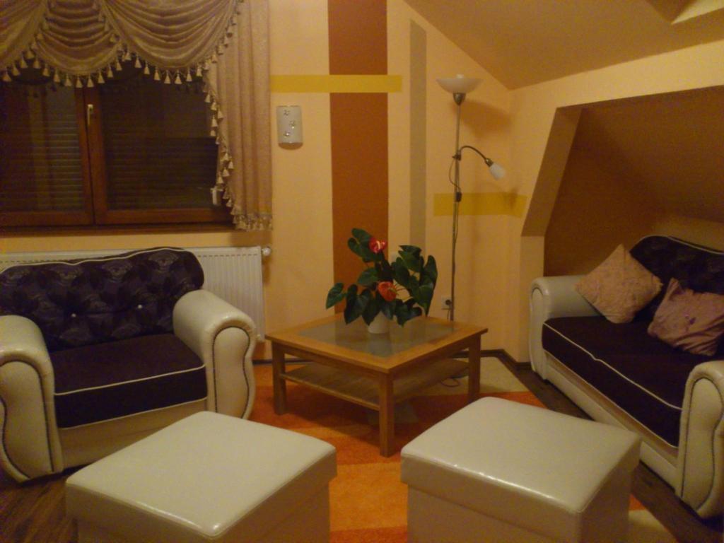 Szilvia Vendeghaz Hotel Korosszakal Luaran gambar
